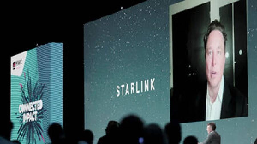 ইন্টারনেট ব্ল্যাকআউট এড়াতে স্টারলিংক ব্যবহার করছেন ইরানিরা