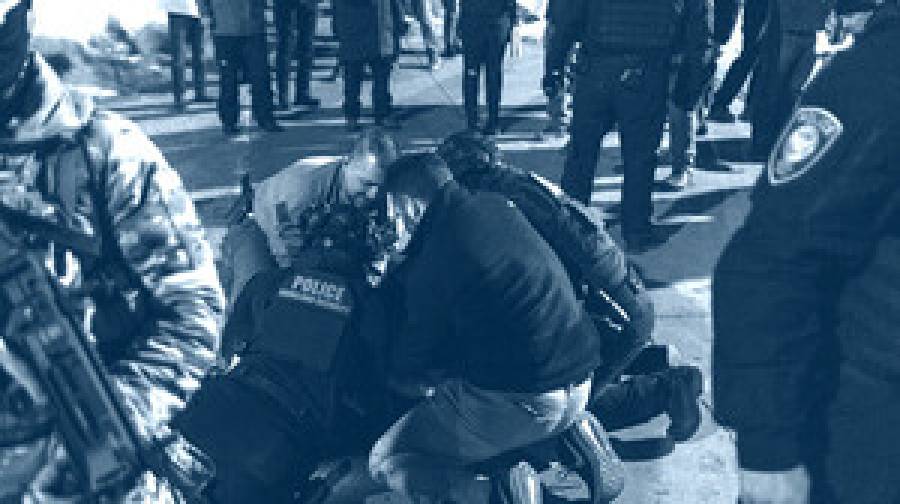 যুক্তরাষ্ট্রে অভিবাসী আহতের ঘটনায় তুমুল বিক্ষোভ, সংঘর্ষ