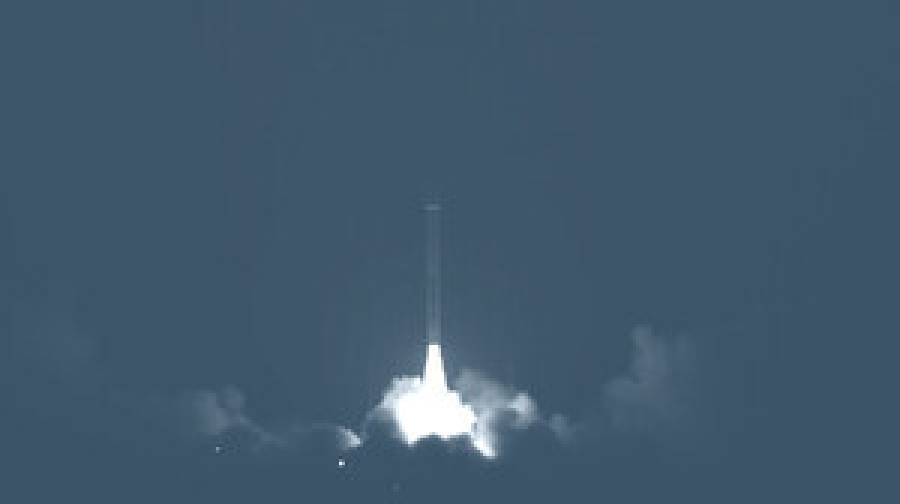 সমুদ্র থেকে একগুচ্ছ স্যাটেলাইট উৎক্ষেপণ করল চীন