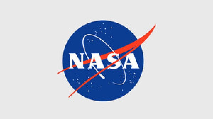 ৫০ বছর পর মানুষকে চাঁদে নিতে সবচেয়ে শক্তিশালী রকেট প্রস্তুত