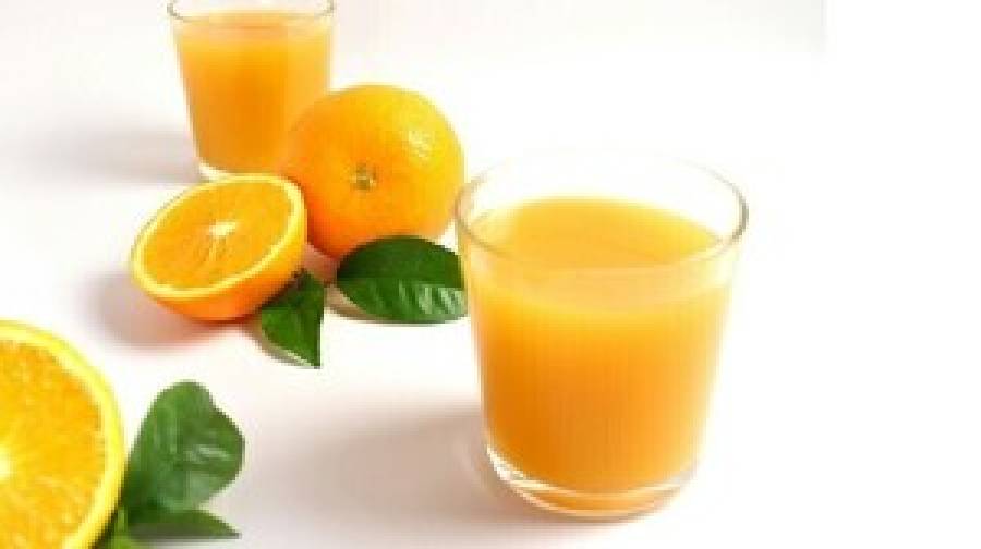 সকালের নাশতায় এক গ্লাস কমলার রস: জেনে নিন আসল সত্য
