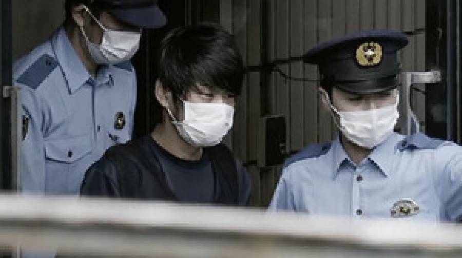 জাপানের সাবেক প্রধানমন্ত্রী আবের হত্যাকারীকে যাবজ্জীবন কারাদণ্ড