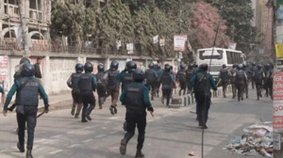 ঢাকা কলেজ ও আইডিয়াল কলেজ শিক্ষার্থীদের মধ্যে আবারও সংঘর্ষ