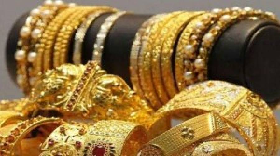 রেকর্ড গড়ার ২৪ ঘণ্টার মধ্যে কমলো স্বর্ণ ও রুপার দাম