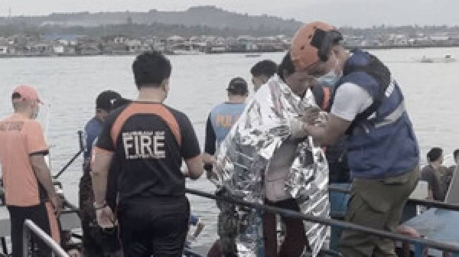 ফিলিপাইনে যাত্রীবাহী ফেরিডুবি, ৮ জনের মরদেহ উদ্ধার