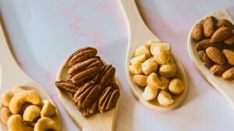 গবেষণা: কোলন ক্যান্সার প্রতিরোধে বাদামের ভূমিকা অত্যন্ত গুরুত্বপূর্ণ