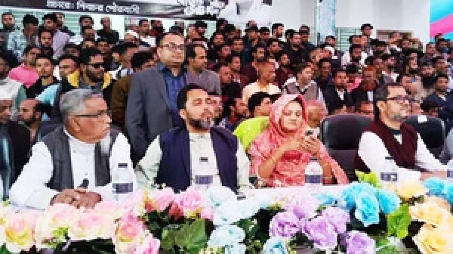 ‘জয় বাংলা, জয় বঙ্গবন্ধু’ স্লোগানে ধানের শীষের পক্ষে প্রচারে আওয়ামী লীগ নেতারা