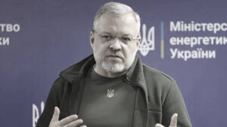 দুর্নীতির অভিযোগ: দেশ ছাড়ার সময় ইউক্রেনের সাবেক জ্বালানিমন্ত্রী গ্রেপ্তার