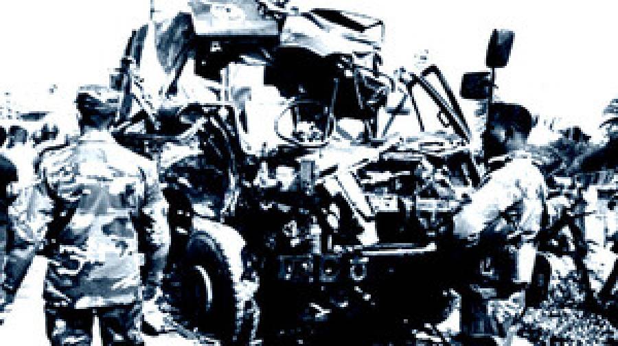 ময়মনসিংহে সেনা গাড়ির সঙ্গে বাসের সংঘর্ষ, নিহত ৩