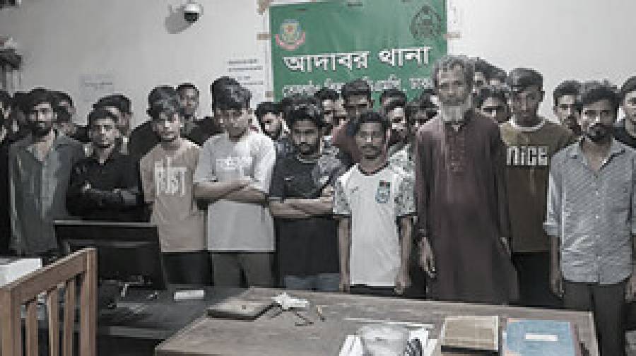 মোহাম্মদপুর-আদাবরে পুলিশের অভিযান, আটক শতাধিক