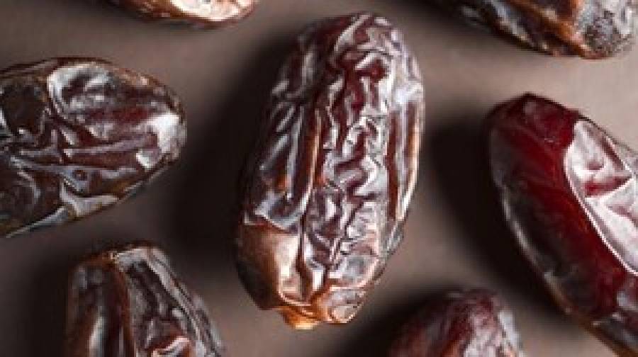 রমজানের বাজারে খেজুর: ঠকছেন না তো?