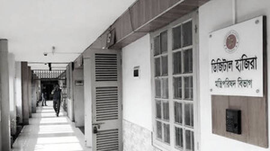 সরকারি কর্মকর্তা-কর্মচারীদের অফিসে উপস্থিতি নিয়ে নতুন নির্দেশনা