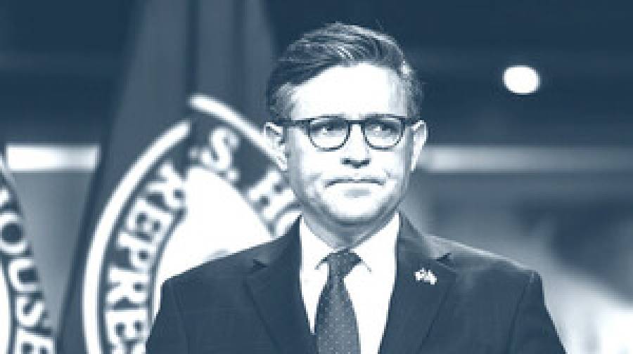 মার্কিন স্পিকার: ইরানের সঙ্গে এই মুহূর্তে ‘যুদ্ধে নেই’ যুক্তরাষ্ট্র