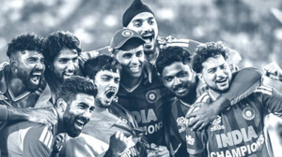 ঘরের মাঠে রেকর্ড গড়ে বিশ্বজয় ভারতের