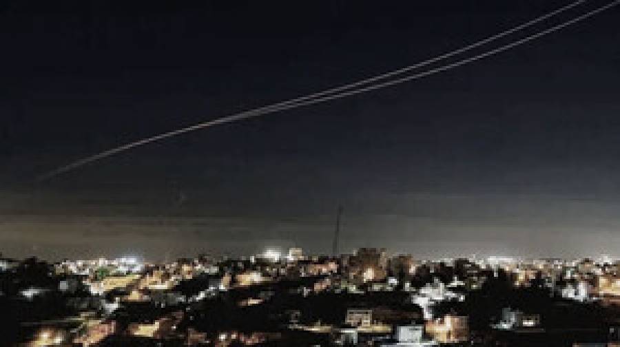 নতুন নেতার অধীনে ইসরায়েলে প্রথম ক্ষেপণাস্ত্র ছুড়ল ইরান