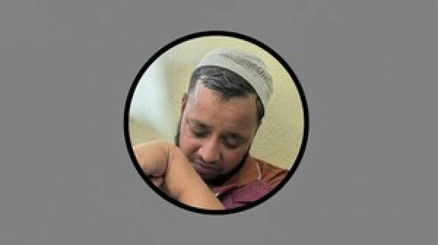 চোখের সামনে স্ত্রী-সন্তানসহ ৯ স্বজনকে হারিয়ে নির্বাক জনি