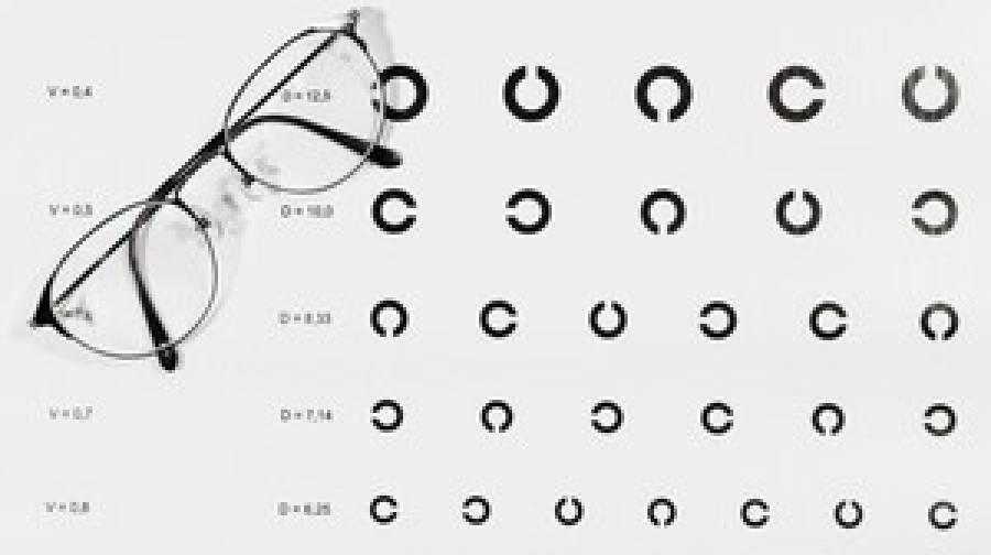 দৃষ্টিশক্তি ভালো রাখতে বিশেষজ্ঞদের প্রস্তাবিত চার খাবার