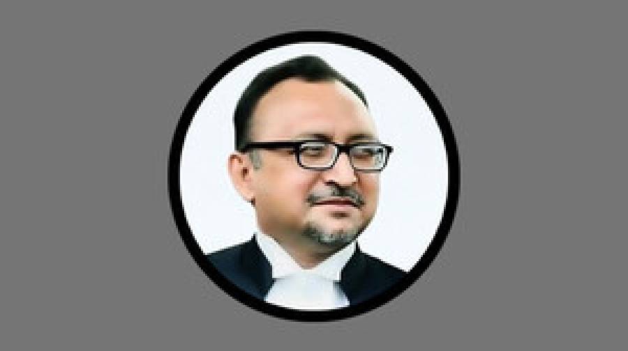 হাইকোর্টের বিচারপতি রেজাউল হাসানের পদত্যাগপত্র জমা