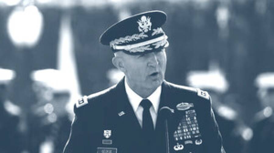 মার্কিন সেনাপ্রধানকে পদত্যাগের নির্দেশ