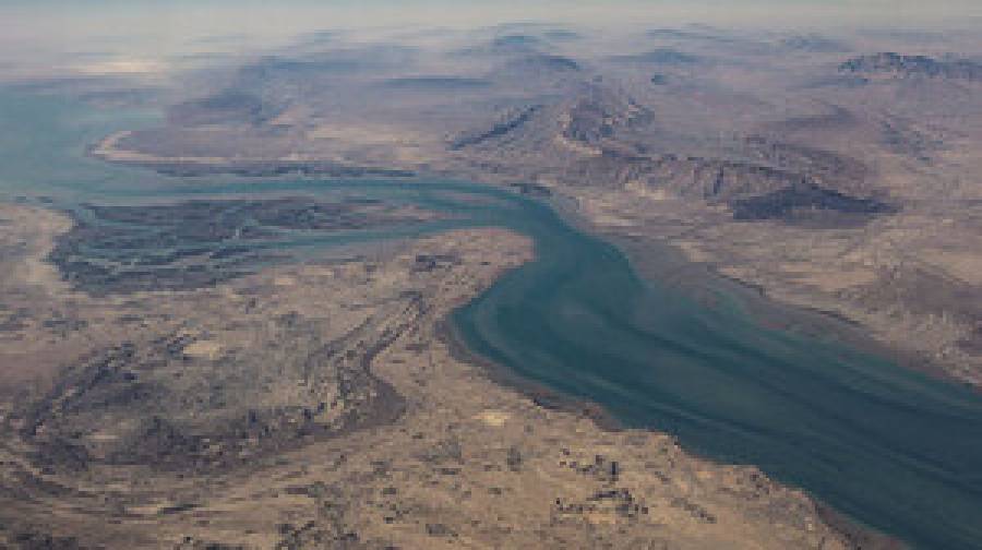 হরমুজ প্রণালীতে ইরানকে টোল দেওয়া জাহাজ আটকাতে চায় যুক্তরাষ্ট্র