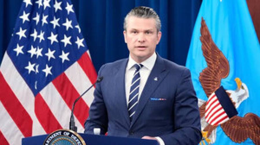 হেগসেথ: চুক্তি না হলে ইরানের বিরুদ্ধে যুদ্ধ শুরু করতে প্রস্তুত যুক্তরাষ্ট্র