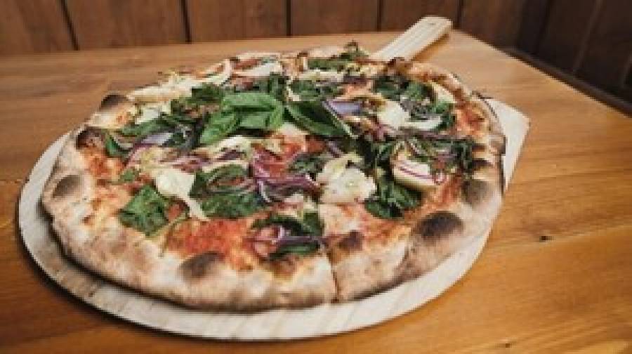 পিৎজা অর্ডার করার আগে যে বিষয়গুলো খেয়াল রাখা জরুরি