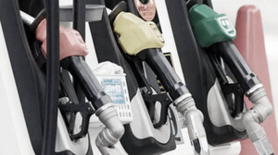 মধ্যপ্রাচ্যে যুদ্ধ বন্ধের আশায় কমলো তেলের দাম