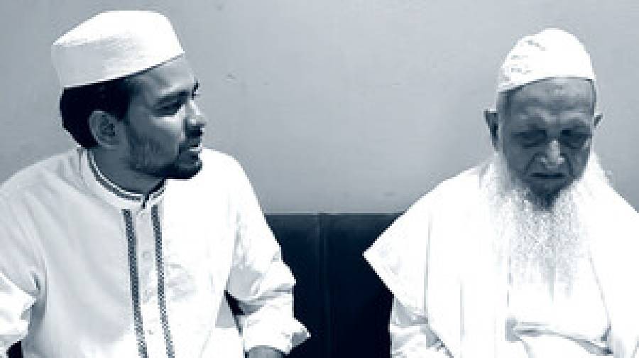 ঢাকা দক্ষিণ সিটিতে লড়বেন আসিফ মাহমুদ, নিলেন হেফাজত আমিরের দোয়া