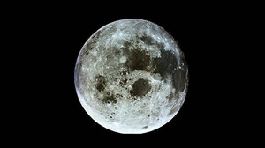 চাঁদে আরও দুটি নতুন খনিজের সন্ধান পেল চীন