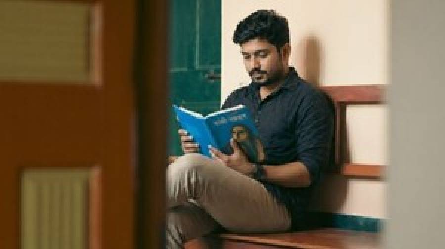 বই পড়ার অভ্যাস ফিরিয়ে আনার কার্যকর উপায়