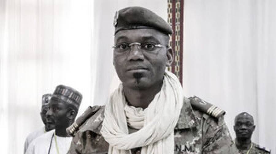 মালির বিভিন্ন স্থানে বিদ্রোহী গোষ্ঠীর হামলা, প্রতিরক্ষামন্ত্রী নিহত