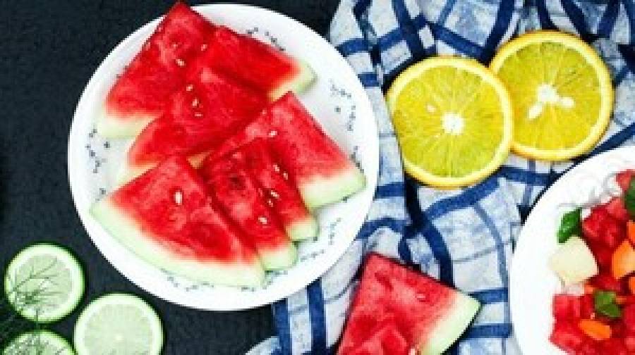 খাদ্য বিষক্রিয়ায় চার প্রাণহানি: তরমুজ কি আসলেই বিপজ্জনক?