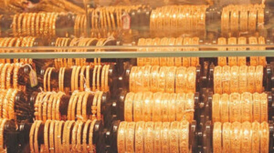 দেশের বাজারে ফের কমলো সোনার দাম
