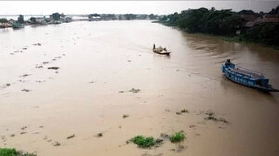 বিপদসীমা ছাড়িয়েছে পাঁচ নদী, বন্যার সতর্কবার্তা জারি 
