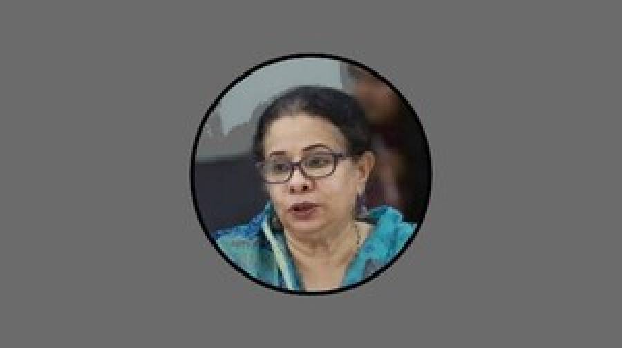 সন্তানের পড়াশোনার খরচে দিশেহারা পরিবার, লাগাম টানার আহ্বান