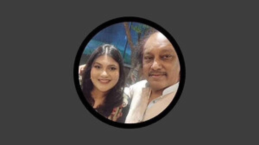 উন্নত চিকিৎসার জন্য এয়ার অ্যাম্বুলেন্সে চেন্নাই নেওয়া হলো কারিনাকে