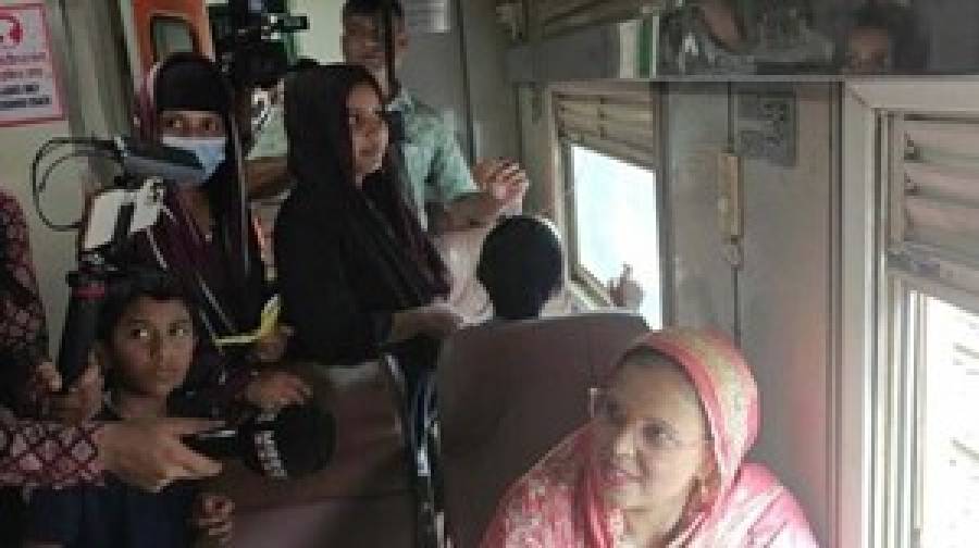 ঈদে নিরাপদ ভ্রমণ নিশ্চিতে নারীদের জন্য ট্রেনে যুক্ত হলো বিশেষ কোচ