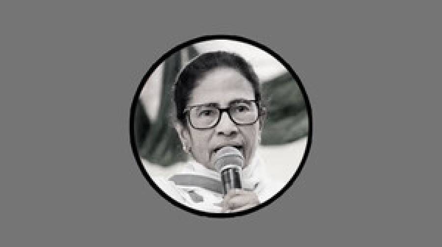 হাদি হত্যা নিয়ে বিস্ফোরক দাবি মমতার, আঙুল অমিত শাহের দিকে