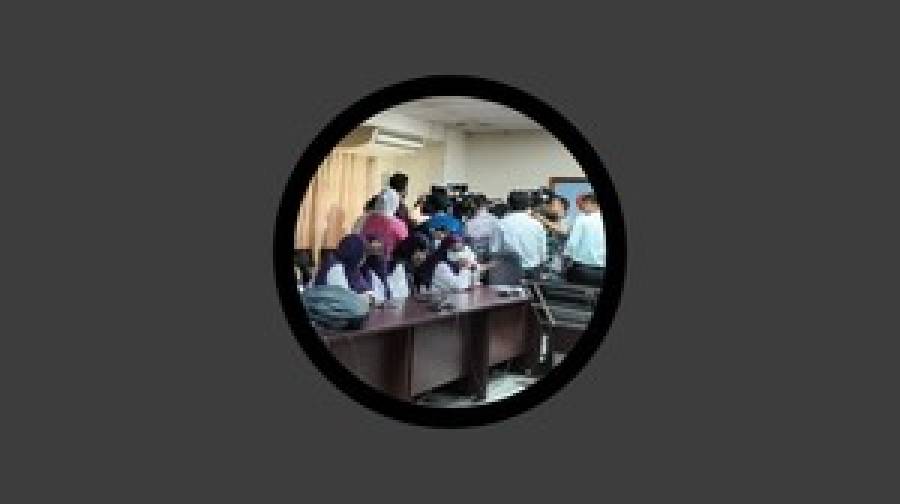 আদ-দ্বীন বন্ধের জেরে বিপাকে বিদেশি শিক্ষার্থীরা, মিলছে না ডিজির সাক্ষাৎ