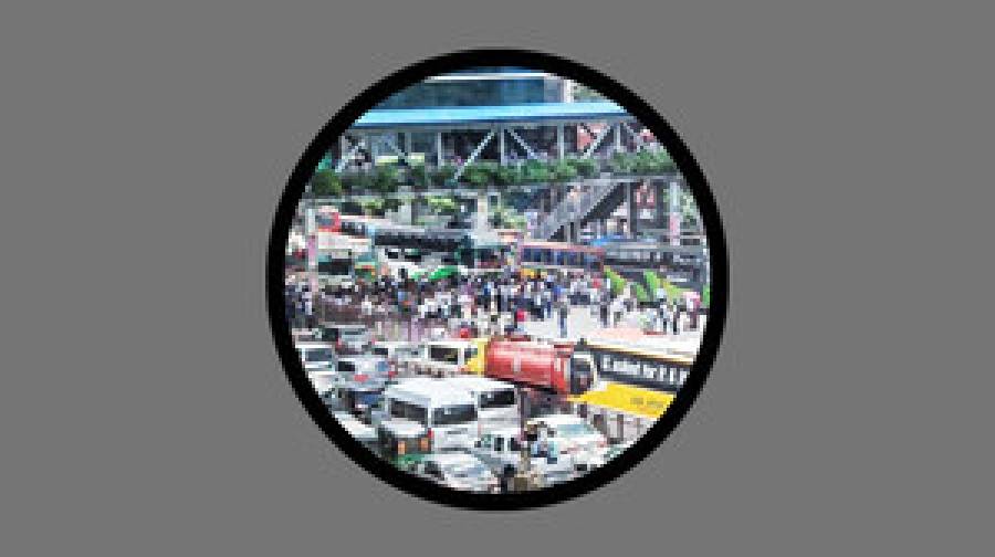 শিক্ষামন্ত্রীর পদত্যাগ দাবিতে রাজধানীতে বিক্ষোভ, সড়ক অবরোধে ভোগান্তি