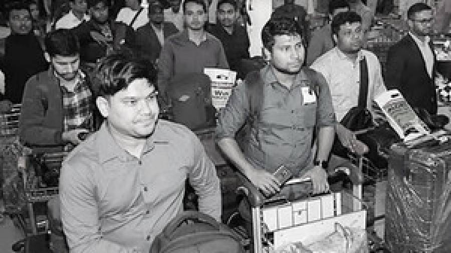 চার মাস পর দেশে ফিরলেন বাংলার জয়যাত্রার নাবিকেরা
