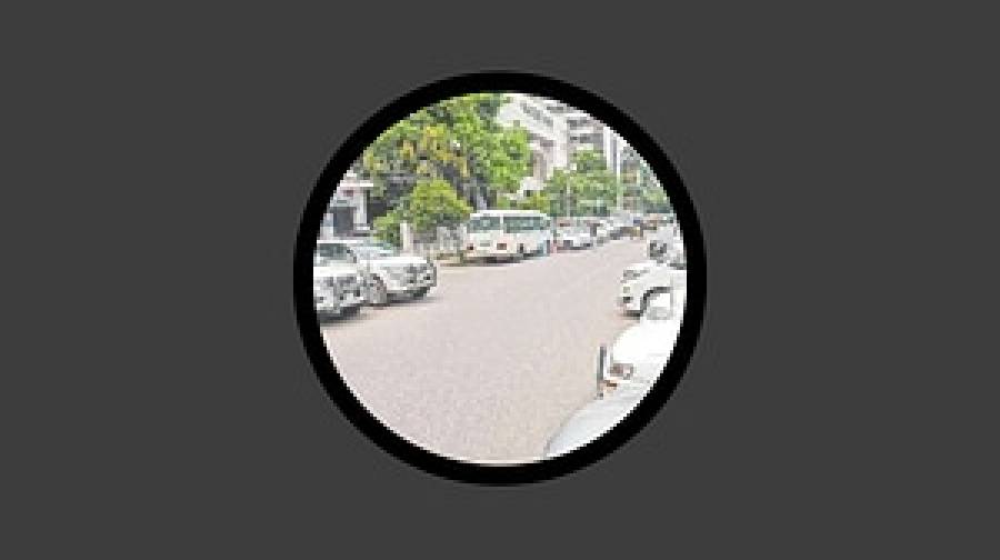প্রকল্পের গাড়ি ব্যবহারে কর্মকর্তাদের নিয়ম ভাঙার হিড়িক