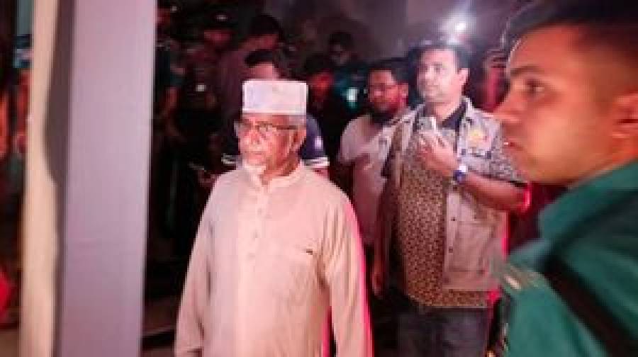 এমপি নজরুল ইসলাম ও তার প্রথম স্ত্রী পুলিশ হেফাজতে