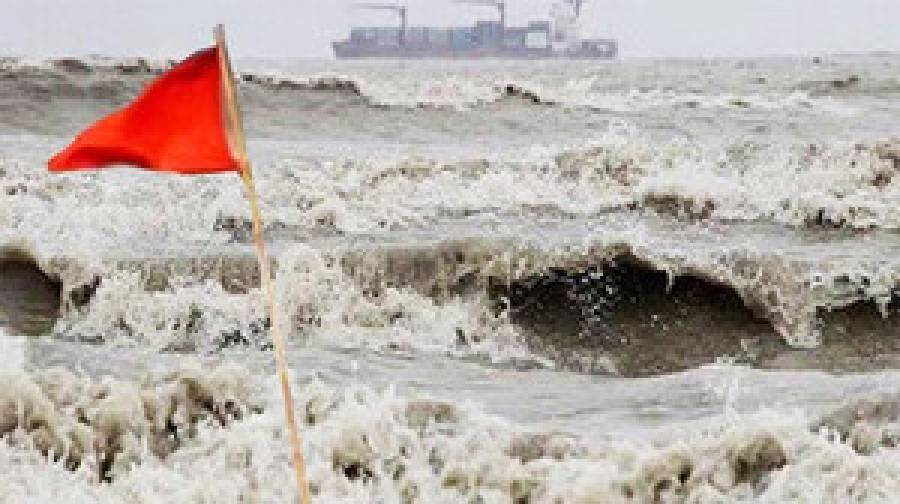 বঙ্গোপসাগরে লঘুচাপ, চার বন্দরে ৩ নম্বর সংকেত