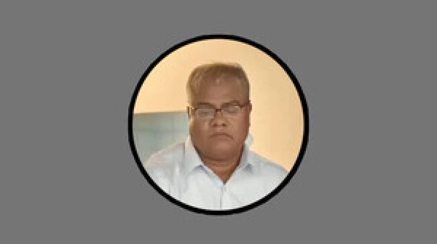 প্রশাসনিক ভবনের তালা ভেঙে ঢুকলেন চুয়েটের নতুন উপাচার্য