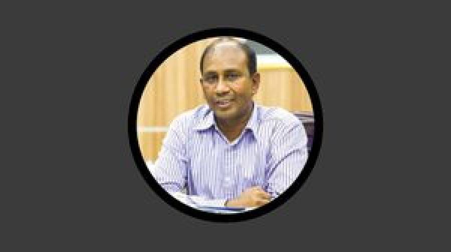 সাবেক এসবি প্রধান মনিরুল ও তার পরিবারের ৮৩ ব্যাংক হিসাব অবরুদ্ধ