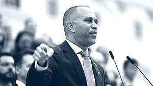 ইরানে যুদ্ধক্ষমতা প্রয়োগের ভোটাভুটিতে বাধ্য করতে তোড়জোড়