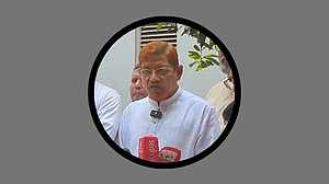 শনিবার ঢাকার বায়তুল মোকাররমে ১১ দলীয় ঐক্যের বিক্ষোভ সমাবেশ