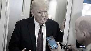 ট্রাম্পের দাবি: ইরান সমঝোতা করতে মরিয়া