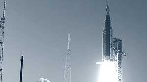 মহাকাশ জয়ের নতুন রেকর্ড গড়ল আর্টেমিস-২